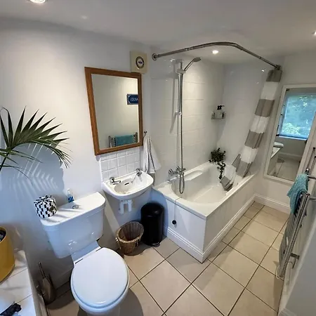 The Guest At Champs Πανσιόν Saint Mary